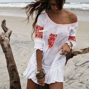 Arnhem Fleetwood Kaftan small red embroidery